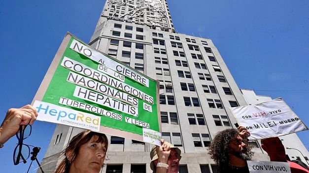 Tras los despidos, médicos y médicas presentaron su renuncia.&nbsp;