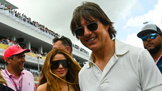 Shakira con Tom Cruise en el GP de Miami. Shakira con Tom Cruise en el GP de Miami.
