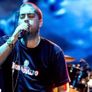 Pato Fonetanet y su banda de música vuelven al escenario para reencontrarse con sus fanáticos. Pato Fonetanet y su banda de música vuelven al escenario para reencontrarse con sus fanáticos.