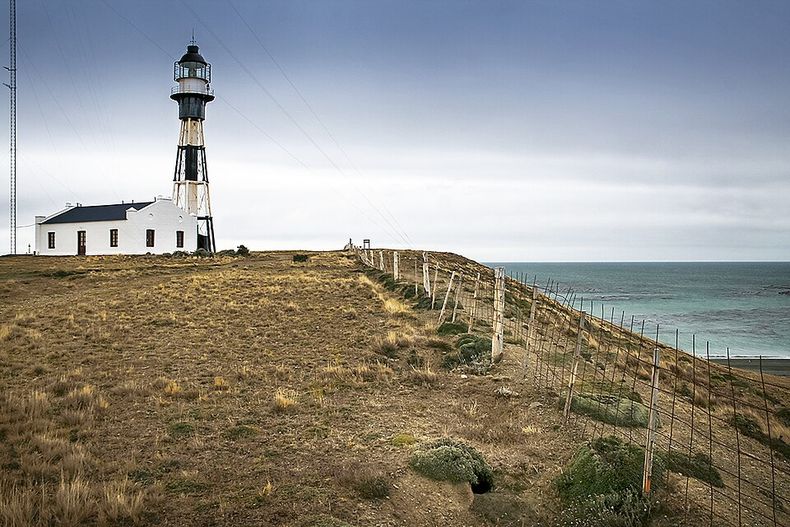 Uno de los faros más australes y antiguos del país.