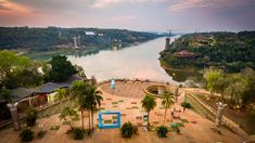 La frontera entre Argentina, Brasil y Paraguay, en el centro de las miradas. La frontera entre Argentina, Brasil y Paraguay, en el centro de las miradas.