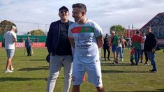 El Pocho durante la inauguración del estadio. El Pocho durante la inauguración del estadio.