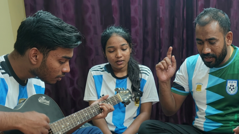 En Bangladesh tradujeron Muchachos y la hicieron viral.