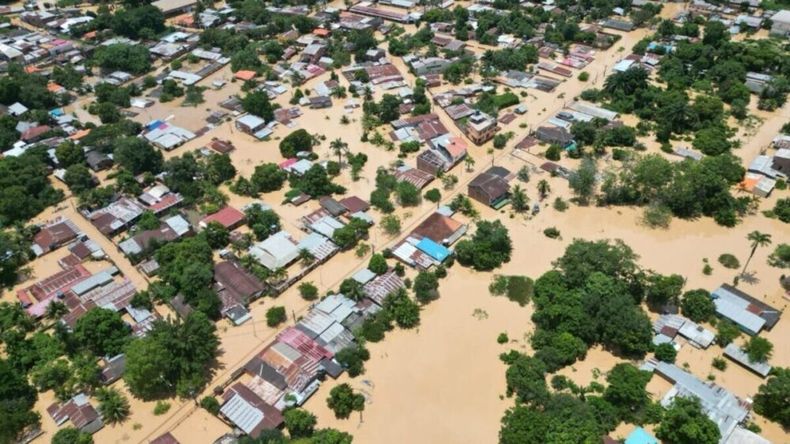 El alerta por lluvias extremas y desbordas continúa hasta marzo.