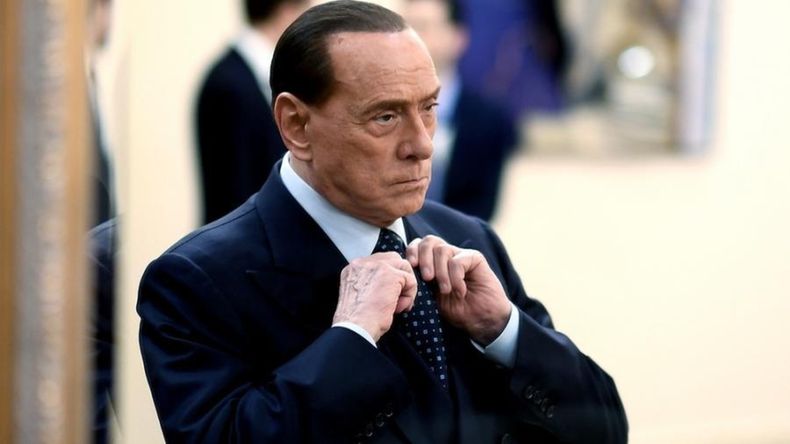 Silvio Berlusconi inició un tratamiento contra la leucemia.