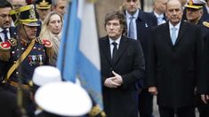 Llamativo gesto de Milei de no llevar escarapela.