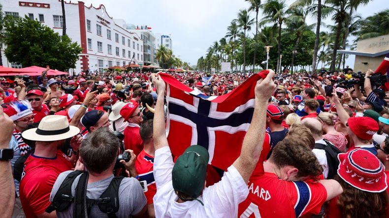 Hinchas noruegos en Miami.&nbsp;