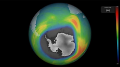 El agujero ocupa una superficie de 26 kilómetros cuadrados. El agujero ocupa una superficie de 26 kilómetros cuadrados.