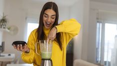 Avena, kiwi y manzana, licuado mágico. Avena, kiwi y manzana, licuado mágico.