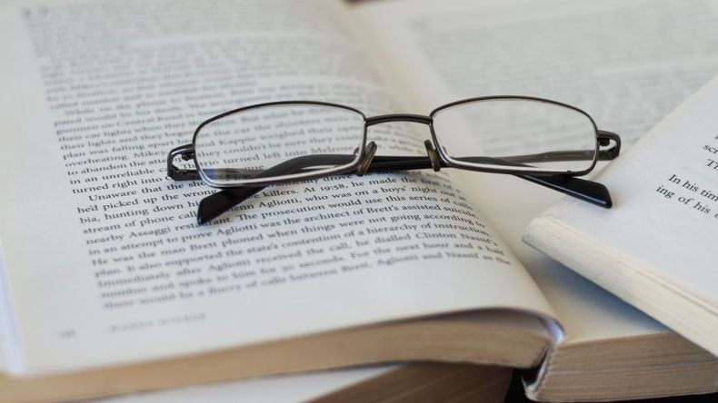 Este tipo de términos no se comprenden de manera aislada, sino que incluyen un contexto amplio generado y difundido mediante videos, memes y comentarios en redes sociales. 