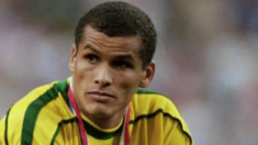 Rivaldo comparó la derrota de Bolsonaro en el balotaje con la caída de la selección de Brasil ante Francia en la final del Mundial 1998. Rivaldo comparó la derrota de Bolsonaro en el balotaje con la caída de la selección de Brasil ante Francia en la final del Mundial 1998.