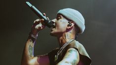 Duki ya realizó tres de sus primeras seis funciones en el Movistar Arena. Duki ya realizó tres de sus primeras seis funciones en el Movistar Arena.