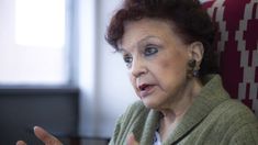 Eva Giberti fue una reconocida psicóloga y psicoanalista que dedicó su carrera profesional a desarrollar teoría, praxis y difusión sobre la mujer y los Estudios de Género.