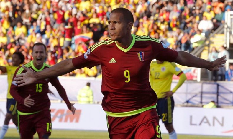 Salomón Rondón está a un paso de River.