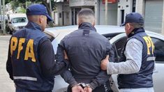 Quedan todavía 13 prófugos. Quedan todavía 13 prófugos.