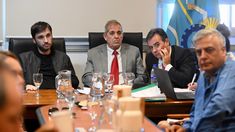 Ignacio Torres garantizó el pago de un plus económico para mejorar el sueldo docente del sistema educativo formal de Chubut.