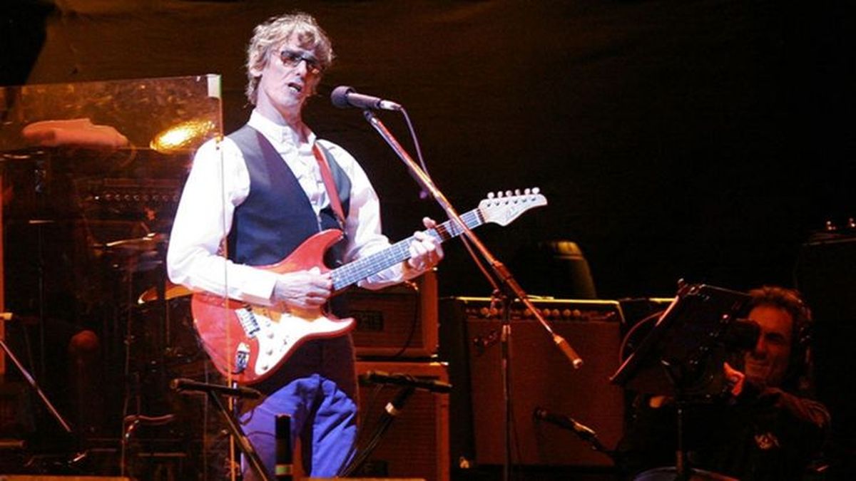 Así es Ya no mires atrás, el disco inédito de Spinetta: tapa y lista de ...