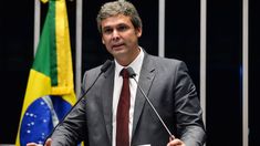 “Es una grotesca falsedad afirmar que el Estado está solo, afirmó el senador del PT Linderbergh Farías. “Es una grotesca falsedad afirmar que el Estado está solo, afirmó el senador del PT Linderbergh Farías.