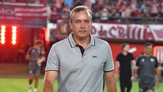 Abel Balbo dejó de ser el DT de Central Córdoba. Abel Balbo dejó de ser el DT de Central Córdoba.