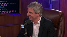 El ministro volvió a visitar el canal de streaming oficialista Carajo. El ministro volvió a visitar el canal de streaming oficialista Carajo.