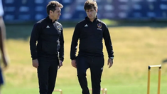 Gustavo Barros Schelotto se encuentra en buen estado y aislado en Buenos Aires. Gustavo Barros Schelotto se encuentra en buen estado y aislado en Buenos Aires.