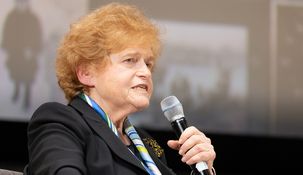Lipstadt llegó al país para participar del acto por el atentado a la AMIA en 1994.