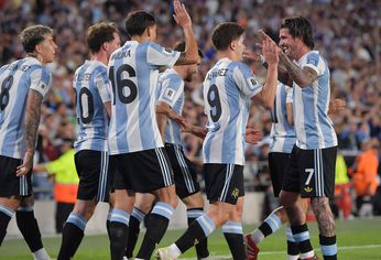 ya en el mundial 2026, argentina bailo a brasil en el monumental con un 4-1 historico
