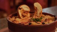 El bodegón barato de Buenos Aires que hace un locro soñado. El bodegón barato de Buenos Aires que hace un locro soñado.