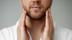 Los mejores ejercicios físicos para definir la mandíbula. Los mejores ejercicios físicos para definir la mandíbula.