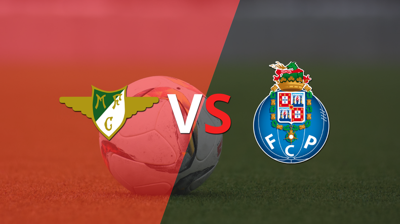 Porto gana de visitante 2-1 a Moreirense