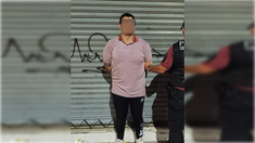 El hombre de 45 años fue detenido por robar un local de medias en Liniers. El hombre de 45 años fue detenido por robar un local de medias en Liniers.