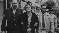 Robledo Puch, apodado El Ángel Negro, asesinó a once personas en solo un año. Robledo Puch, apodado El Ángel Negro, asesinó a once personas en solo un año.