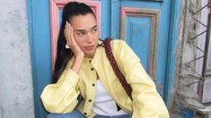 La artista sigue en Grecia aprovechando el calor para lucir sus microbikinis favoritas. La artista sigue en Grecia aprovechando el calor para lucir sus microbikinis favoritas.