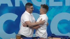 Argentina Cocina puso primera en C5N y con la conducción de Juan Braceli y Juani Ferrara. Argentina Cocina puso primera en C5N y con la conducción de Juan Braceli y Juani Ferrara.
