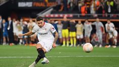 Sevilla pretende que River mejore la forma de pago para liberar a Gonzalo Montiel. Sevilla pretende que River mejore la forma de pago para liberar a Gonzalo Montiel.