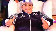 Diego Maradona cuando era entrenador de Gimnasia y Esgrima La Plata. Diego Maradona cuando era entrenador de Gimnasia y Esgrima La Plata.