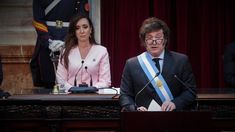 Un nuevo capítulo de la interna entre Milei y Villarruel, ahora por la dieta de los senadores. Un nuevo capítulo de la interna entre Milei y Villarruel, ahora por la dieta de los senadores.