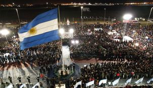 Gobernadores patagónicos participaron de la vigilia por Malvinas Gobernadores patagónicos participaron de la vigilia por Malvinas