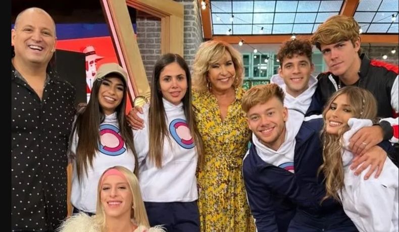 El accidentado baile de los participantes de Gran Hermano en La Peña del Morfi