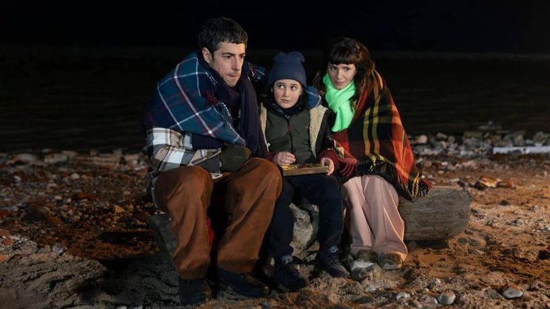 En la última temporada de Envidiosa, Vicky acompaña a Matías en la aventura de ponerse al día con el hijo que no sabía que tenía mientras decide si quiere ser madre o no.