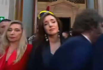 Karina Milei y Victoria Villarruel, en un insólito choque.