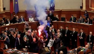 ¡Rama, renuncia!, exigieron los diputados de la oposición.