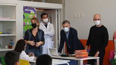 Macri y Larreta, juntos en una escuela de Nueva Pompeya. Macri y Larreta, juntos en una escuela de Nueva Pompeya.