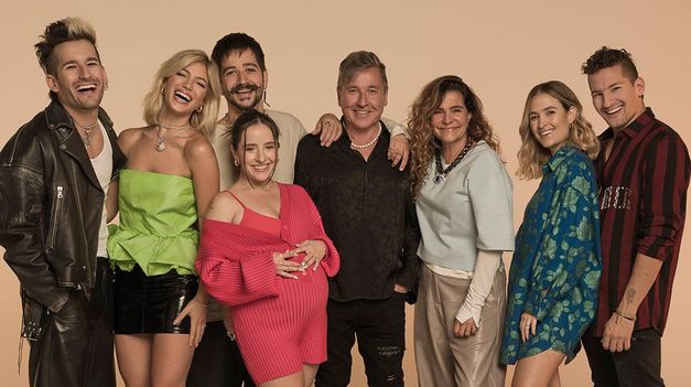 La Revista Hola! de España aseguróa que Evaluna y Camilo están esperando la llegada de su segundo hijo