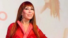 Moria Casan le respondió a la mujer que la criticó por usar una microbikini: Tapate vos, imbécil Moria Casan le respondió a la mujer que la criticó por usar una microbikini: Tapate vos, imbécil