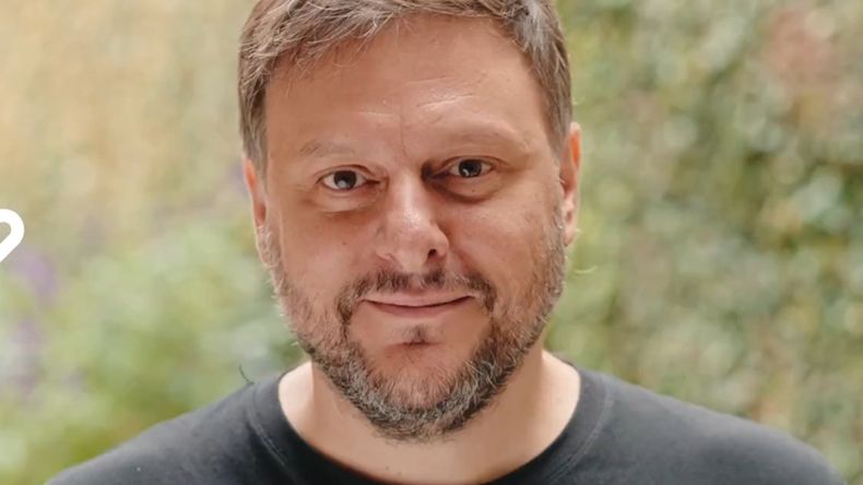 Leandro Santoro, al frente de 