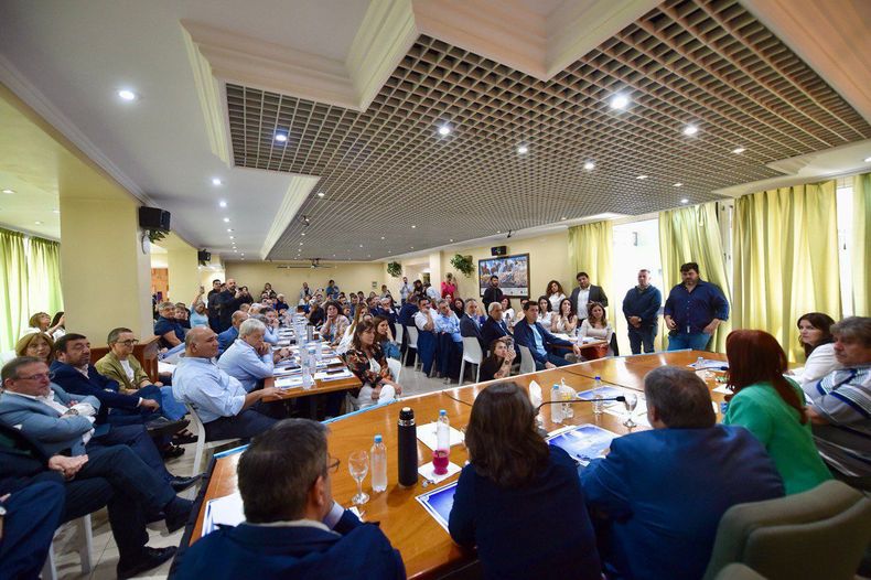 El encuentro se llevó a cabo en la sede del Sindicato de Mecánicos y Afines del Transporte Automotor. 