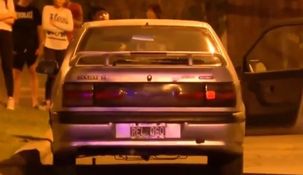 El auto donde se encontraba la víctima era un Renault 19 color gris. El auto donde se encontraba la víctima era un Renault 19 color gris.