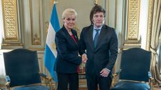 Javier Milei junto a Jennifer Granholm.&nbsp;