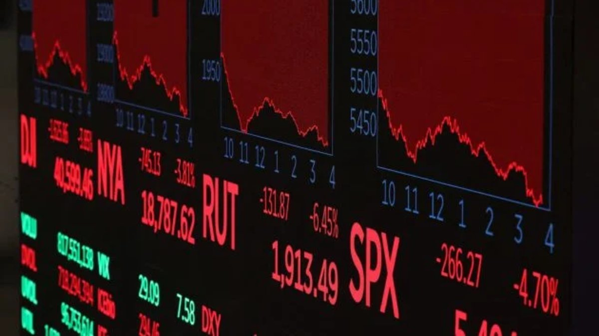 Agosto negro para acciones y bonos argentinos: caídas de hasta 25%